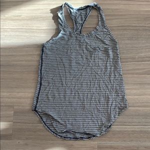 Lululemon workout tank
